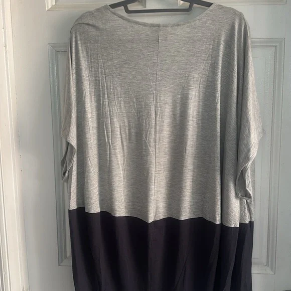 Easel Gray and Black Colorblock Tunic SZ 3X new W tags - Picture 5 of 5